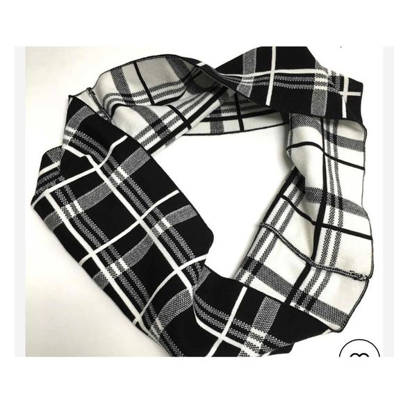 NWT Liverpool The Slim Glide On Jeans Sz 24W w/ Matching Cowl Scarf and Jewelry - Picture 3 of 6